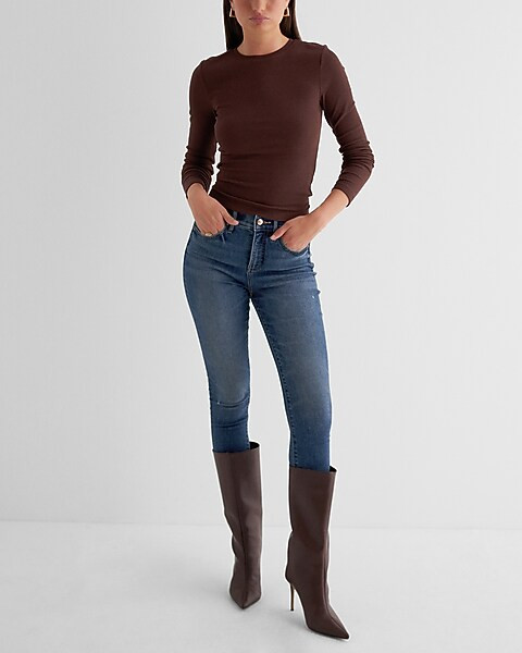 Fitted Ribbed Crew Neck Long Sleeve Tee | Express