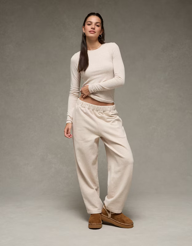 AE Everyday Luxe Barrel Sweatpant | American Eagle Outfitters (US & CA)
