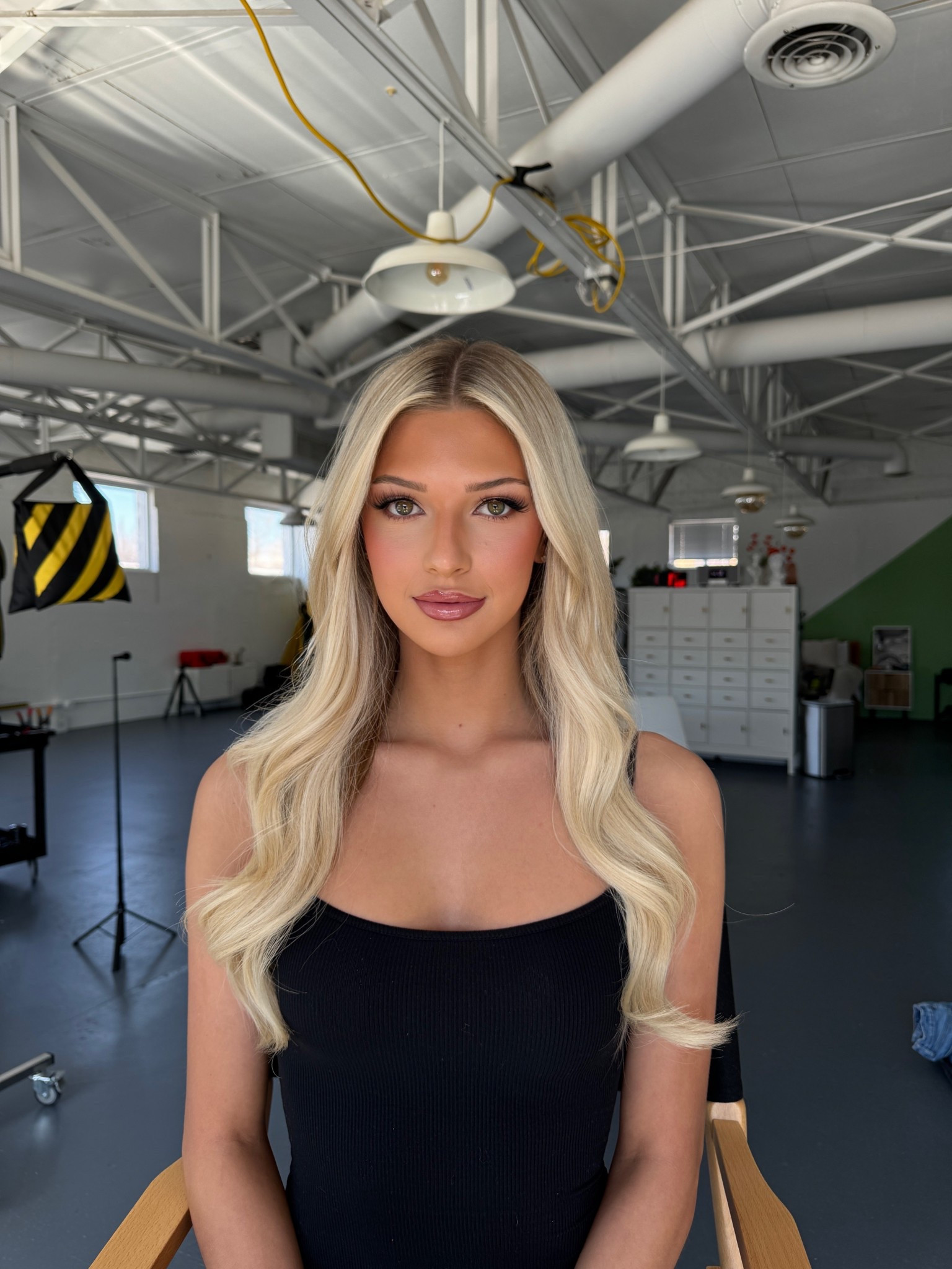 Sophy’s Barbie glam on set 🎀🩷