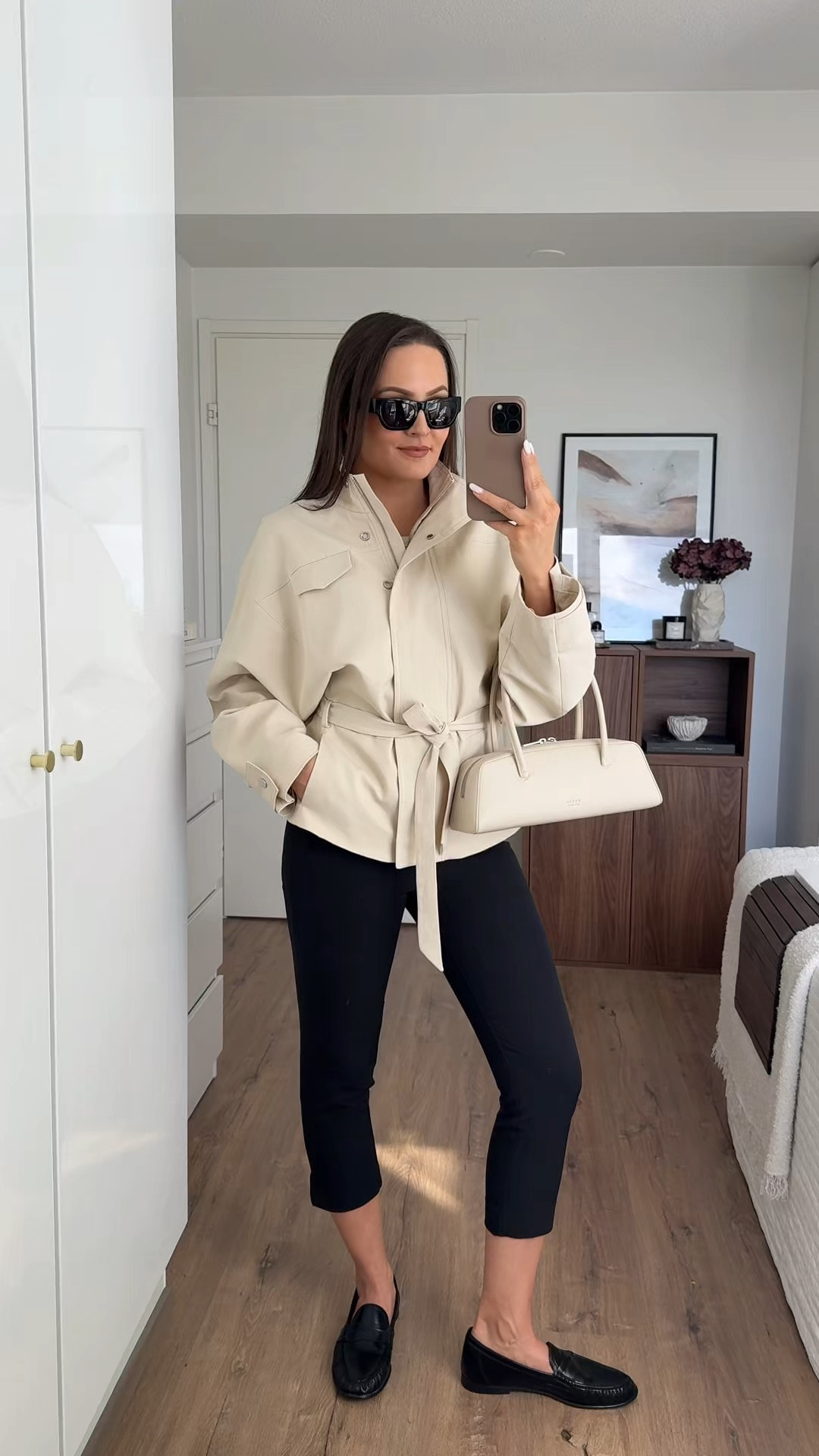 Spring Jacket Rotation 🤍

Trench coat: Lis Bonne Atelier
Clutch: Camilla & Marc
Cropped Flare Pants: Zara 1608/038
Sunnies: Vehla

#LTKspring #LTKstyletip #LTKbag