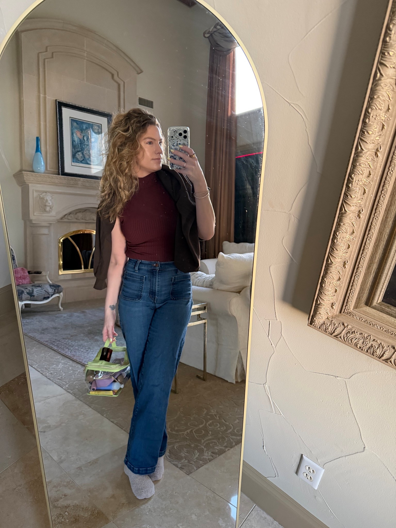 Thursday OOTD 

accolade pullover sweatshirt - in espresso brown size small 
Patch pocket denim jeans - size 26
Maroon Bodysuit Turtleneck - size medium 


#LTKWorkwear #LTKootd
