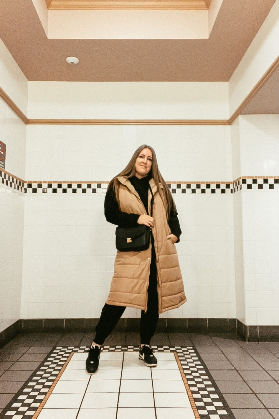 Comfy, casual outfit
Jogger set
Long vest 

#LTKstyletip #LTKSeasonal #LTKunder100