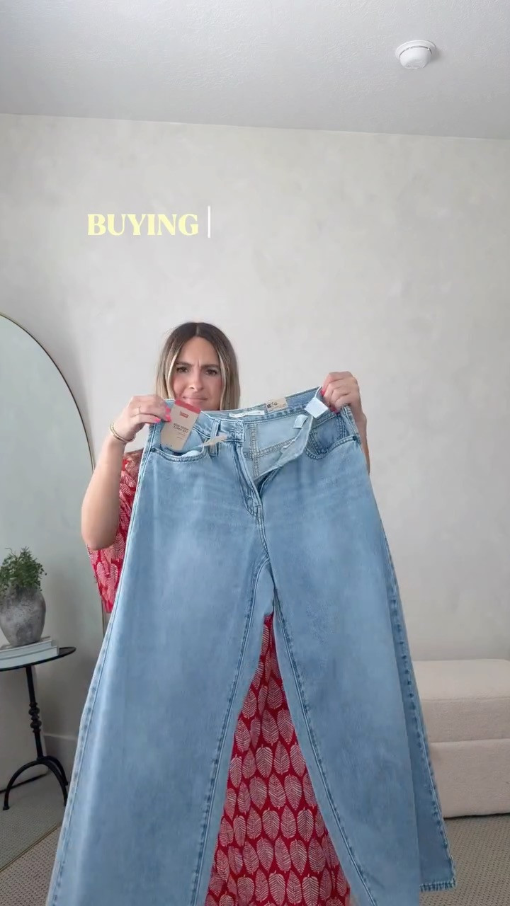 I’m over waiting for my old jeans to fit me again 😵‍💫😵‍💫 but these Levi’s?! The fabric is so soft and flexible, making them SO comfy!! Post Partum jeans, postpartum outfits, postpartum fashion. What I’m wearing postpartum. Levi jeans. Amazon fashion. Amazon ootd. Amazon denim. Affordable early fall denim.

#LTKgrwm #LTKootd #LTKmomlife