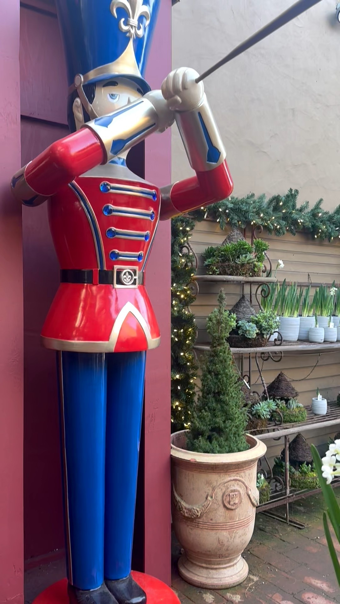 One-day flash sale at Frontgate—extra 50% off clearance. Don’t miss it.
#holidaydecor #homeinspo #frontgate #flashsale #clearancefinds

#LTKHoliday #LTKHome #LTKSaleAlert