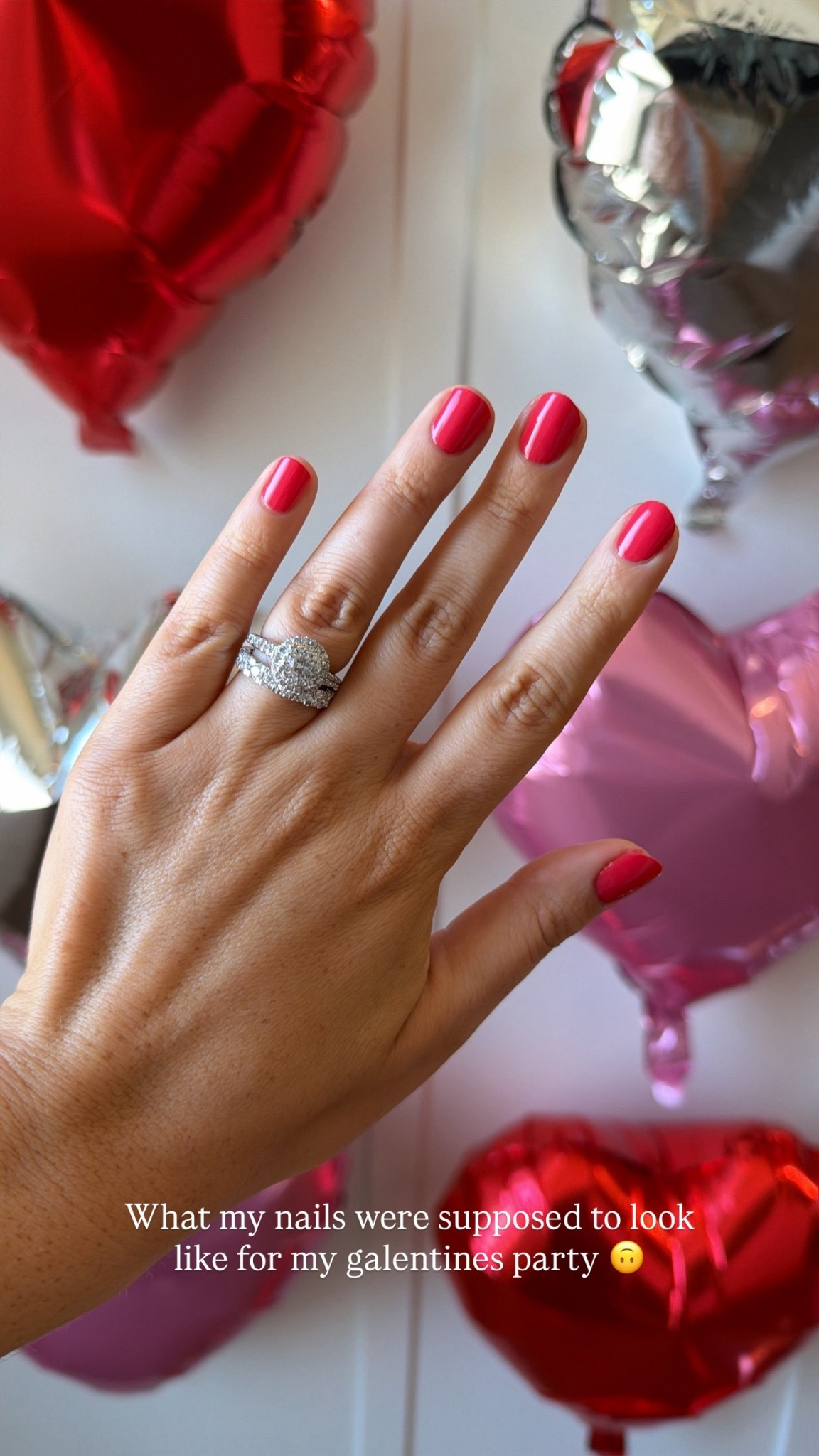 Valentines nails🩷

2X base
1 transform 
2X lets get away 
1 topcoat 

#LTKBeauty #LTKValentine