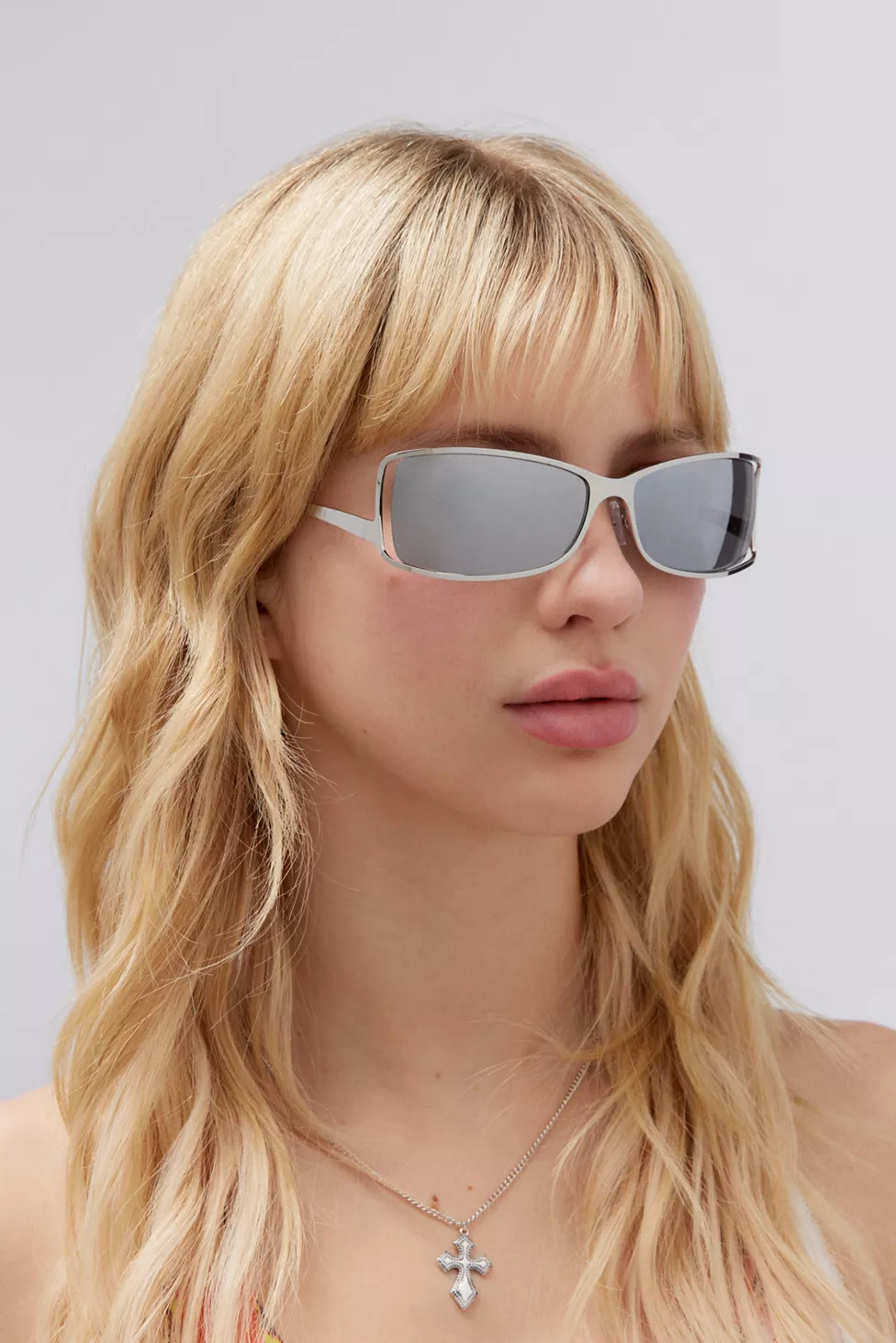 Roxy Slim Metal Shield Sunglasses | Urban Outfitters (US and RoW)