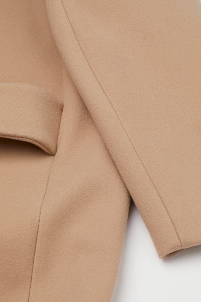 Straight-style coat | H&M (UK, MY, IN, SG, PH, TW, HK)
