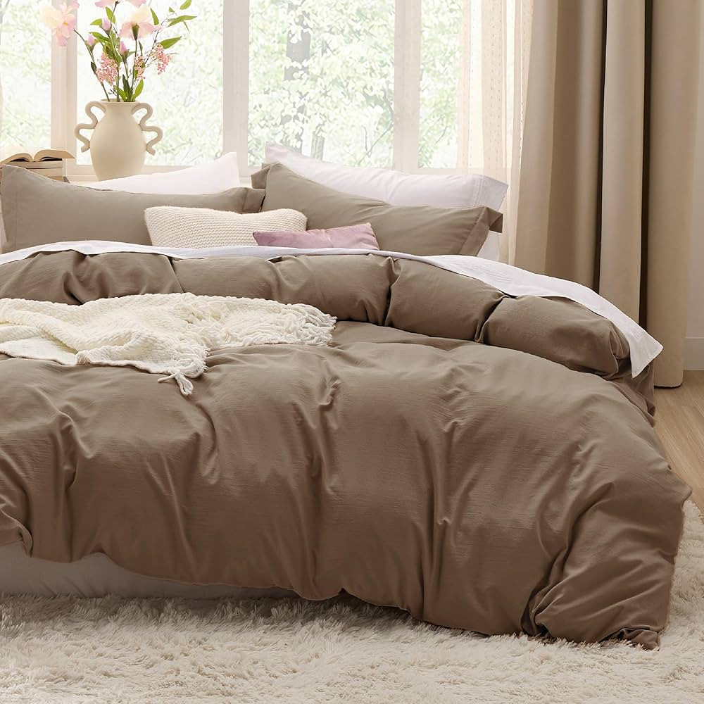 Bedsure Twin/Twin XL Duvet Cover Dorm Bedding - Soft Prewashed Deep Khaki Duvet Cover Twin, 2 Pie... | Amazon (US)