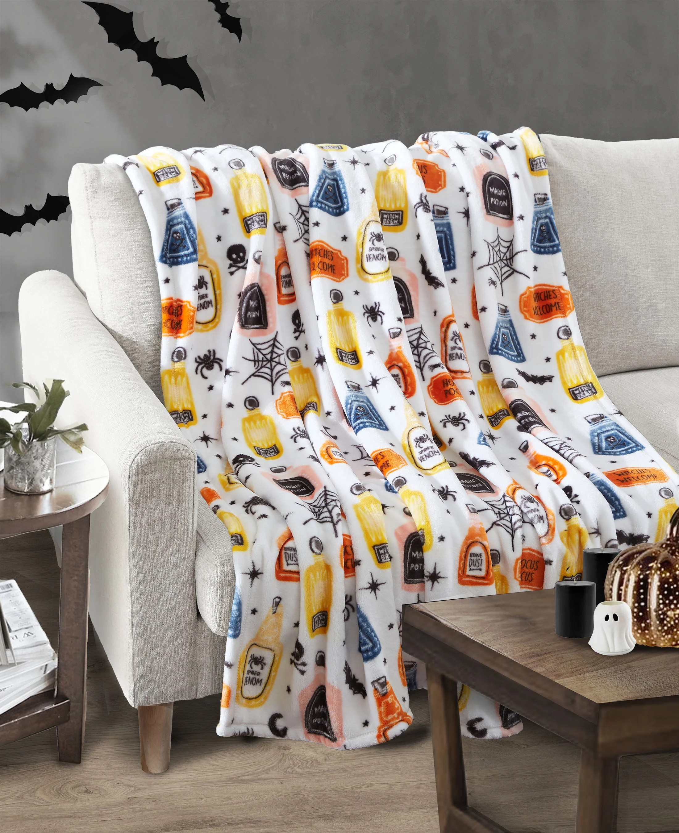 Way To Celebrate, Hocus Pocus Throw Blanket, White, 50"x60" - Walmart.com | Walmart (US)