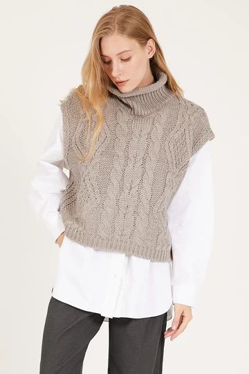 Daisy Turtle Neck Cable Knit Vest | Storets (Global)