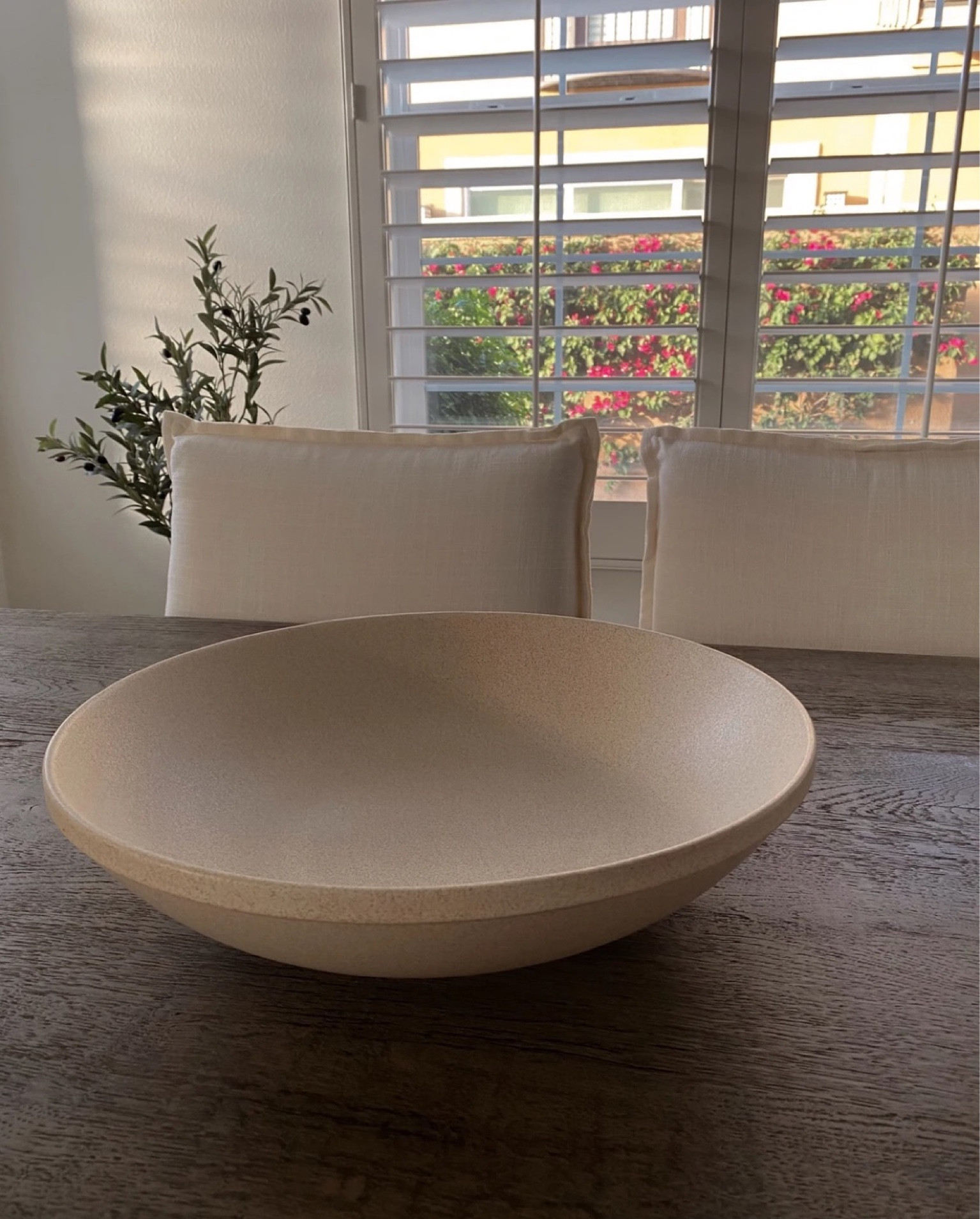 LUXE for less 

V similar to my C&B Athena Bowl but for much less! I have both and they both are so beautiful. It looks gorg on its own or with seasonal fruit 🍋🍋🍋 



 #homeaesthetic #homedecor #affordablehomedecor #affordablestyle #neutralhomeaesthetic #neutralhomedecor  

#LTKstyletip #LTKFind #LTKhome