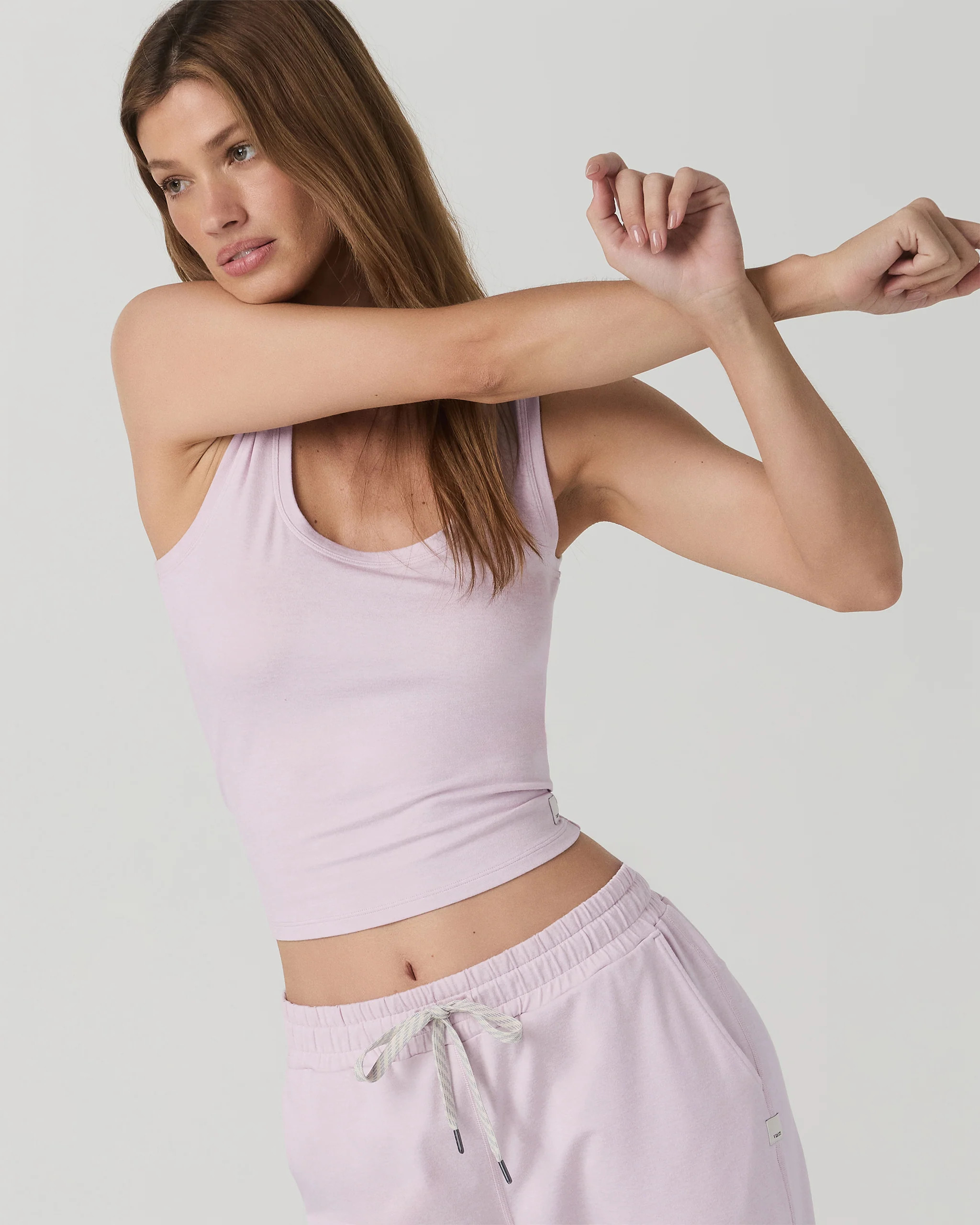 Halo Essential Scoop Tank | Vuori Clothing (US & Canada)