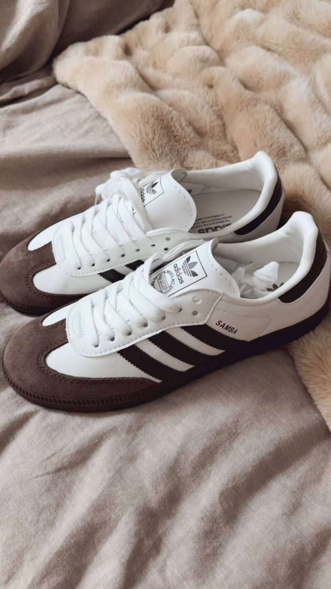 Under $40 samba
Look for less
Sneakers 
Adidas sneakers
Affordable fashion 

#LTKSaleAlert #LTKootd