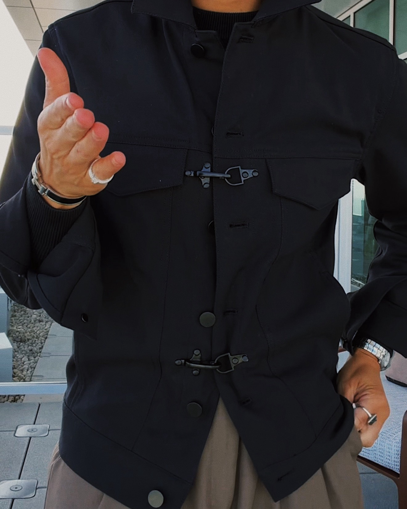 Let’s administer clasps to everything 

#LTKOver40 #LTKootd #LTKMidsize