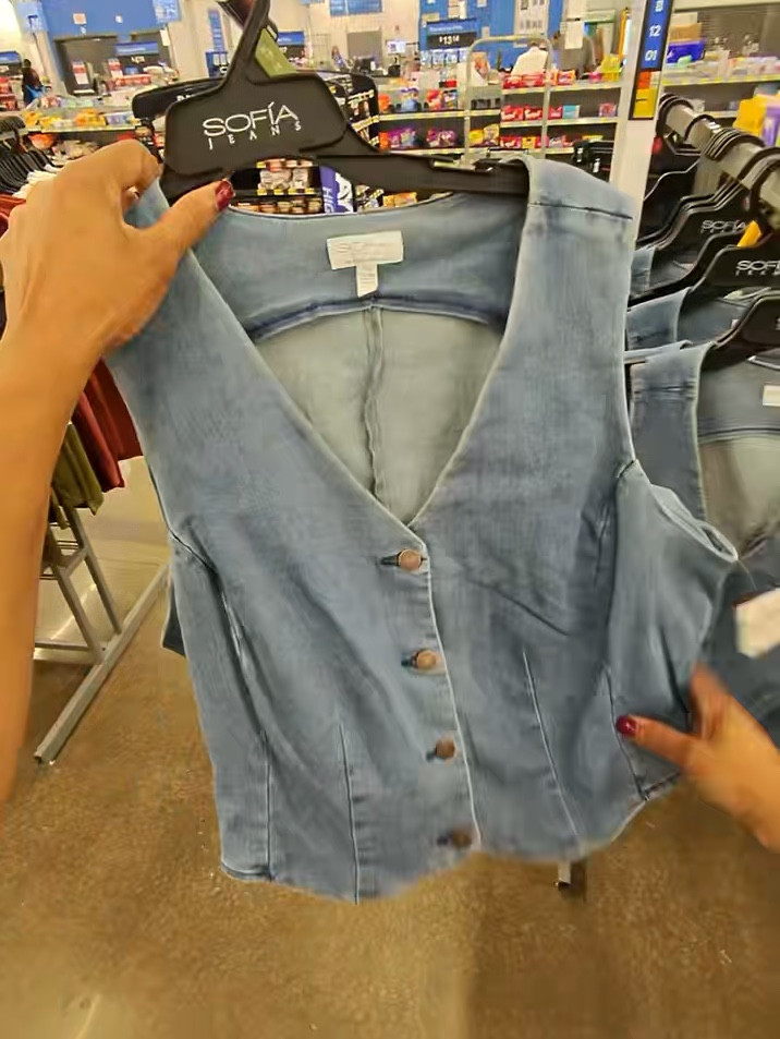 Denim Vest #walmartfinds

#LTKStyleTip #LTKFindsUnder50 #LTKPlusSize