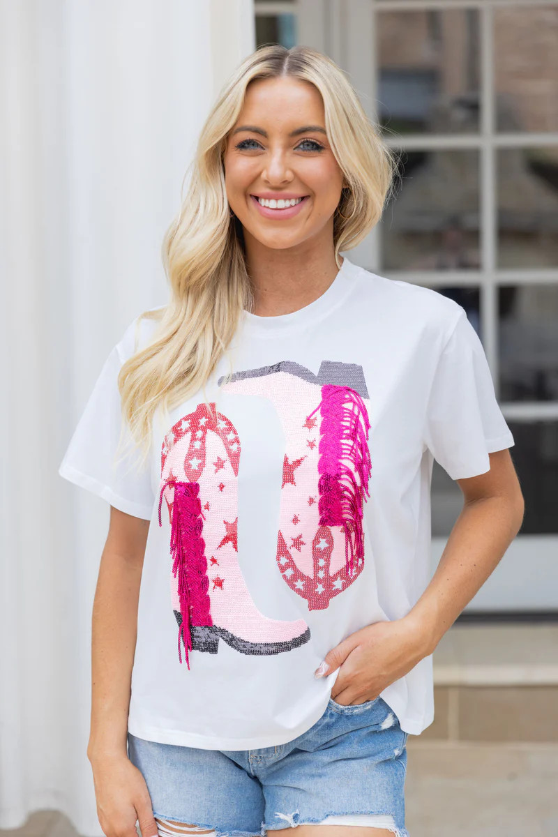 Fringe Boots Tee- Pink/Red | Avara