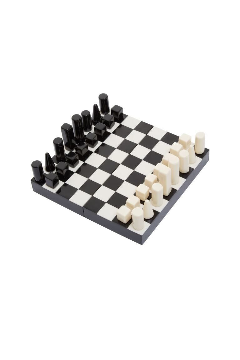 Churchill Foldable Chess | H&M (UK, MY, IN, SG, PH, TW, HK)