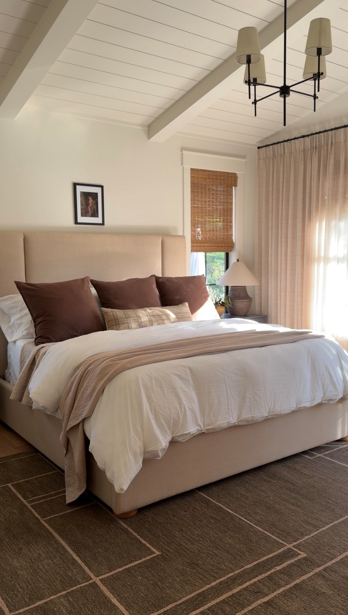 Primary bedroom~
Loving our new duvet! It has 10 hooks to help keep the insert in place 👏🏻

Bedding, bedroom design, bedroom pillows, Amber interiors, duvet cover 

#LTKHome