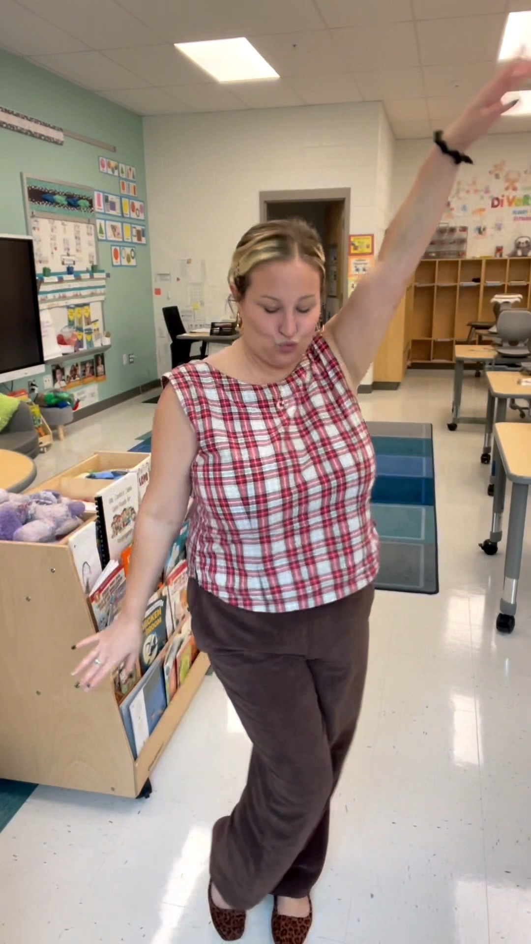 Perfect transitional fall outfit! 🍂♥️🤎🧋

#LTKMidsize #LTKHalloween #LTKFindsUnder100