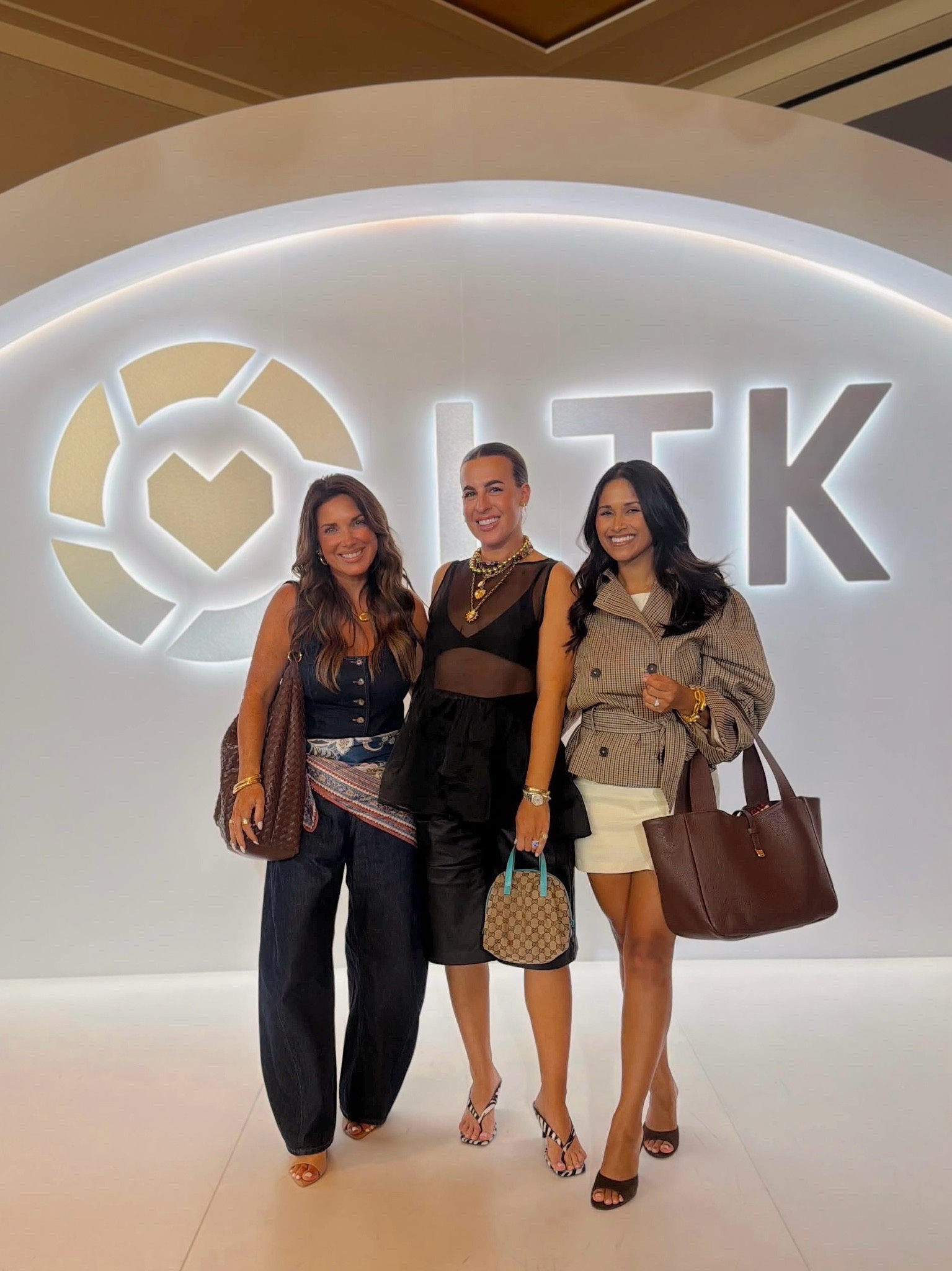Take 30% OFF my plaid trench jacket with code: MNG30
Be sure to take 20% OFF my @Gigi New York tote with code: HAUTE20

#LTKootd #LTKCon

#LTKootd