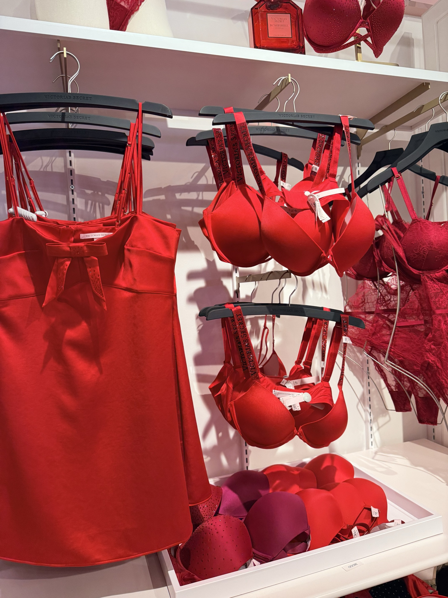 Victoria’s Secret is doing Buy 2 bras, get 1 FREE and this is the perfect excuse to refresh your bra drawer 😍✨
From everyday comfy styles to cute lace favorites, this deal is too good to pass up.
I linked all my go-to bras on LTK so you can shop the deal before it’s gone!

#victoriassecret #brasale #vsdeals #holidaydeals #wardrobeessentials #LTKfashion #LTKfinds #LTKsale #shoppingfavorites #onlineshopping #giftideasforher #ShoppingWithPriiincesss #Atlantamom #AtlantaCreator #Atlantacontentcreators

#LTKGiftGuide #LTKSaleAlert #LTKHoliday