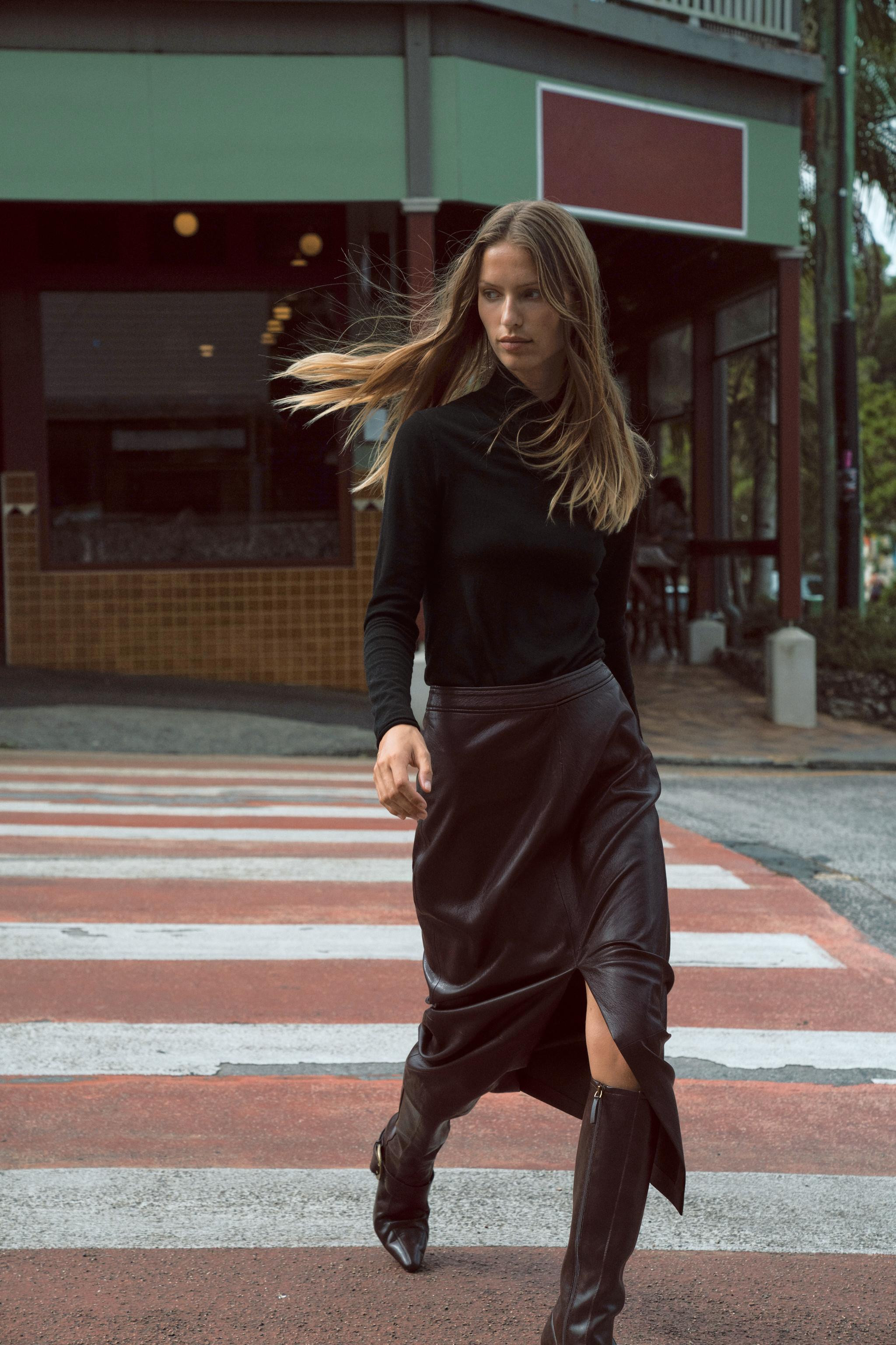 LEATHER EFFECT MIDI SKIRT | Zara AU