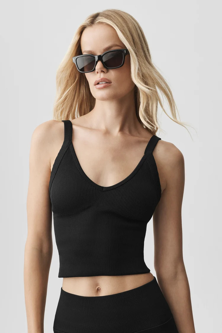 Seamless Ribbed V-Neck Favorite Bra Tank | Alo Yoga