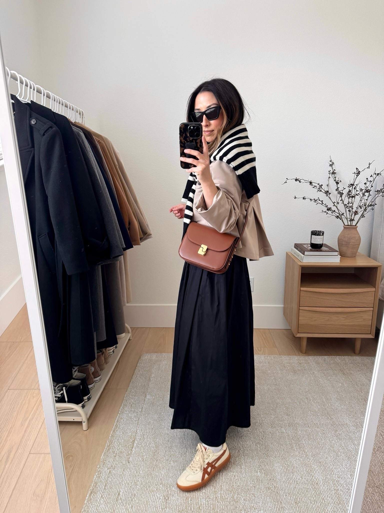 how to style a cropped trench. 

Steve Madden crop trench xs
Everlane striped cashmere boxy sweater xs
Free Assembly Dress xs (old)
Onitsuka Tiger Sneakers 4 mens. Run a half size big
Soeur Crossbody 
Celine sunglasses 

Petite style, fall style

#LTKootd #LTKPetite #LTKSeasonal