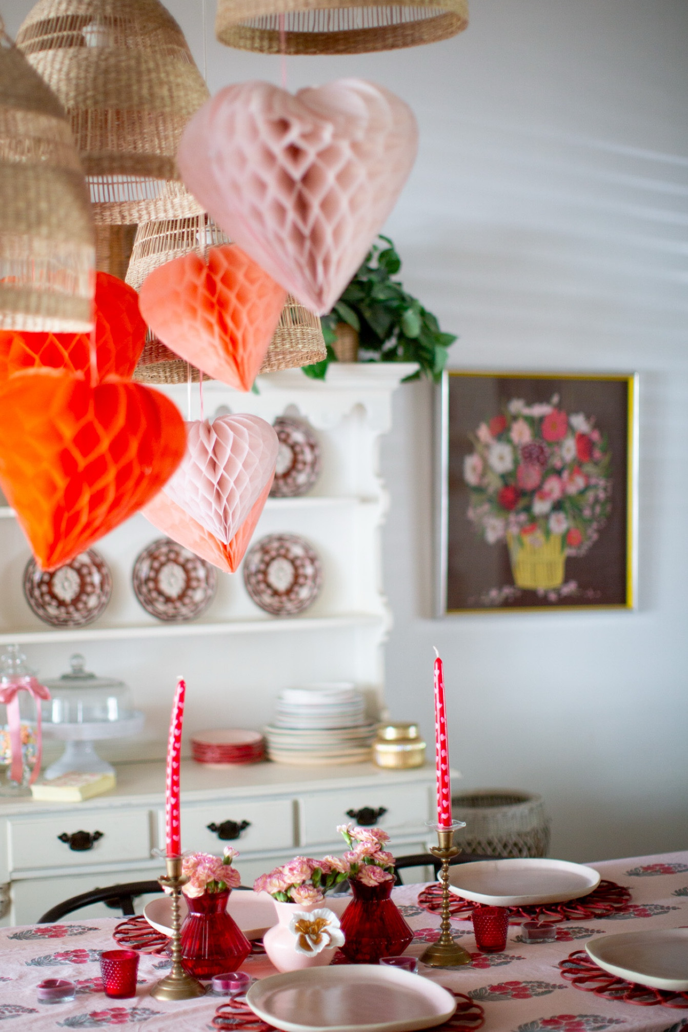 Valentine’s Day table 

#LTKHome #LTKSeasonal #LTKGiftGuide