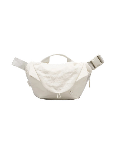 Curved Crossbody Bag 3L | Unisex Bags,Purses,Wallets | lululemon | Lululemon (US)