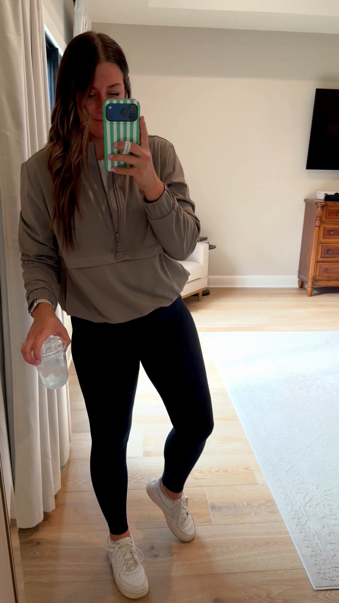Sports mom outfit // rainy soccer morning