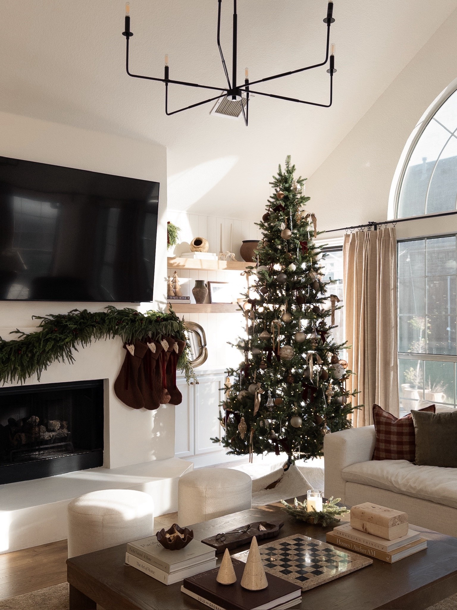 Our Christmas living room in our old house! 

Christmas decor, holiday decor, Christmas tree, Christmas garland, home inspo 

#LTKHoliday #LTKSeasonal #LTKHome