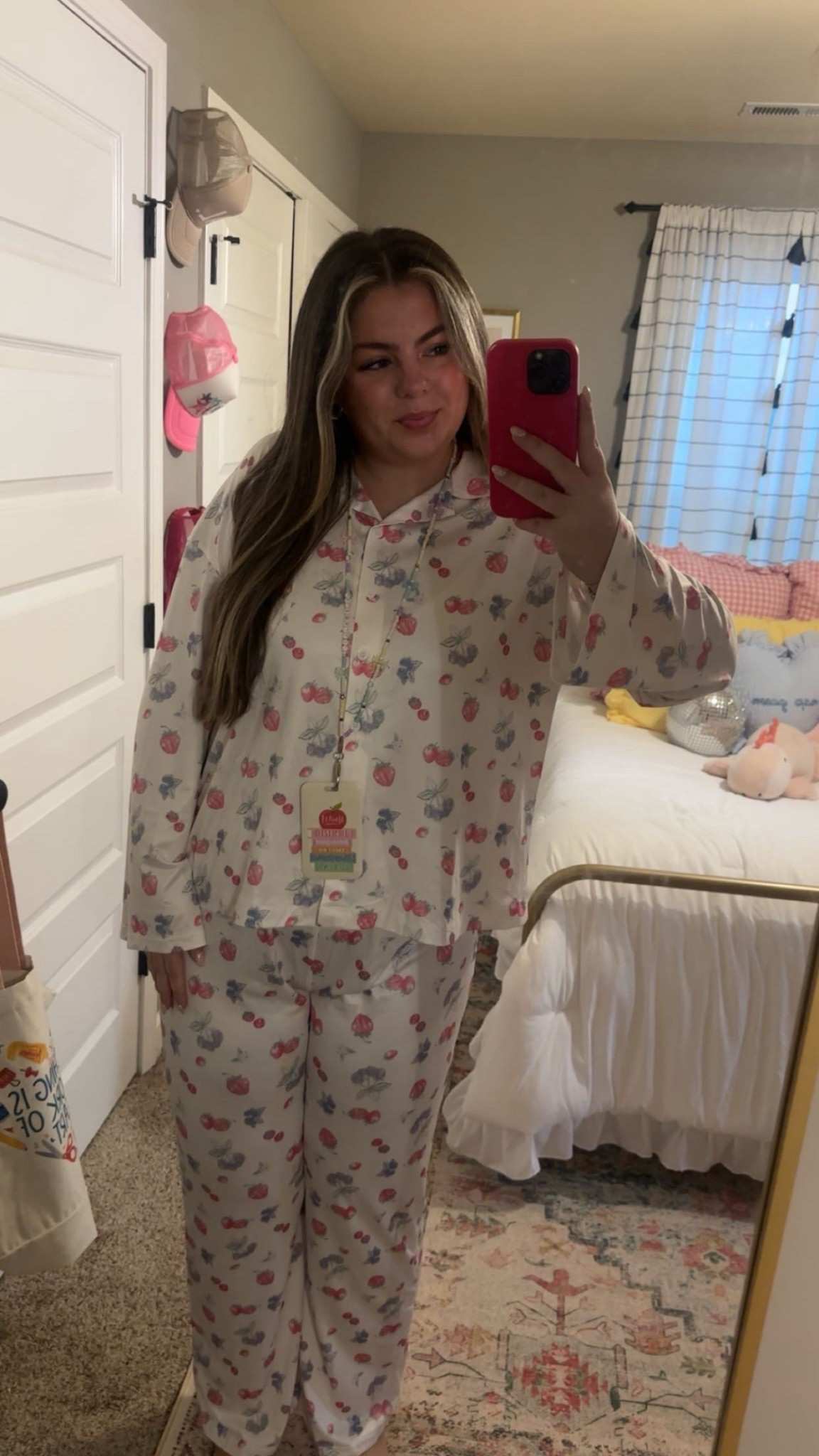 What’s the comfiest Christmas gift you can get for someone??? Pajamas!!!!💤💤💤💙💙💙