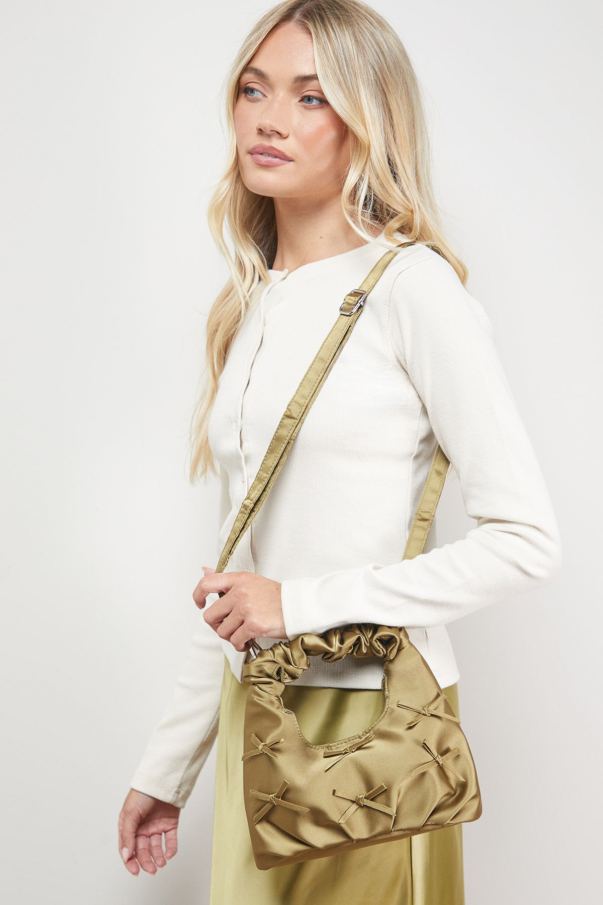 Oasis Liv Bow Detail Grab Bag Olive | PrettyLittleThing UK