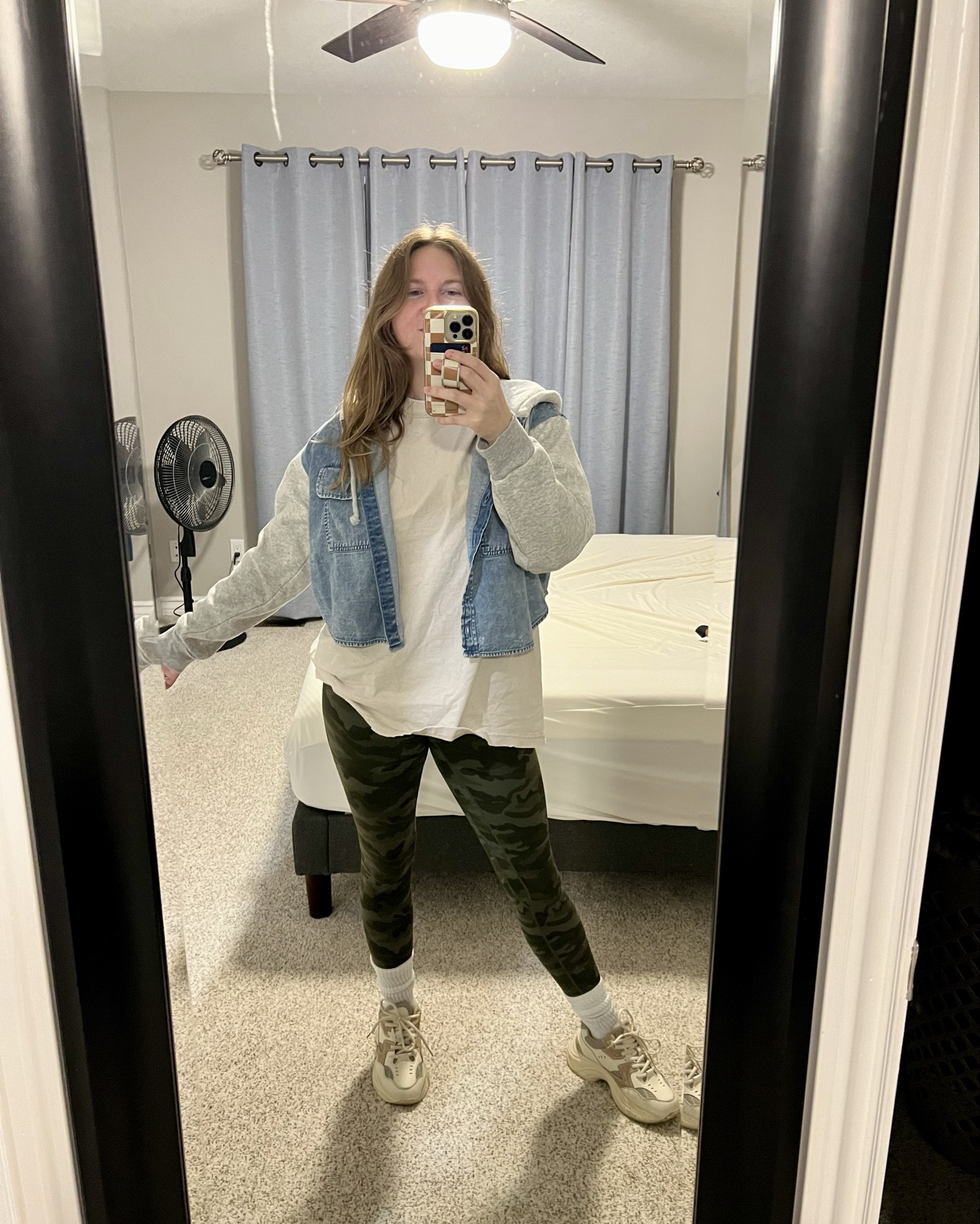 No one:
Me at 7am: 🤳🏻🤳🏻🤳🏻

#LTKGiftGuide #LTKCyberWeek #LTKStyleTip