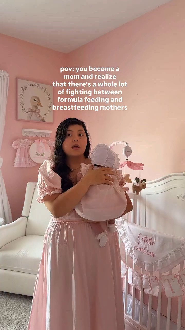 I truly had no idea this topic would spark such a HUGE debate 😅. Before becoming a mom, it wasn’t even something I imagined people argued about. And even now, I’d never judge another mother for how she chooses to feed her baby — we’re all just doing our best in our own way! 

#motherhood #girlmom #formulafeeding #breastfeeding