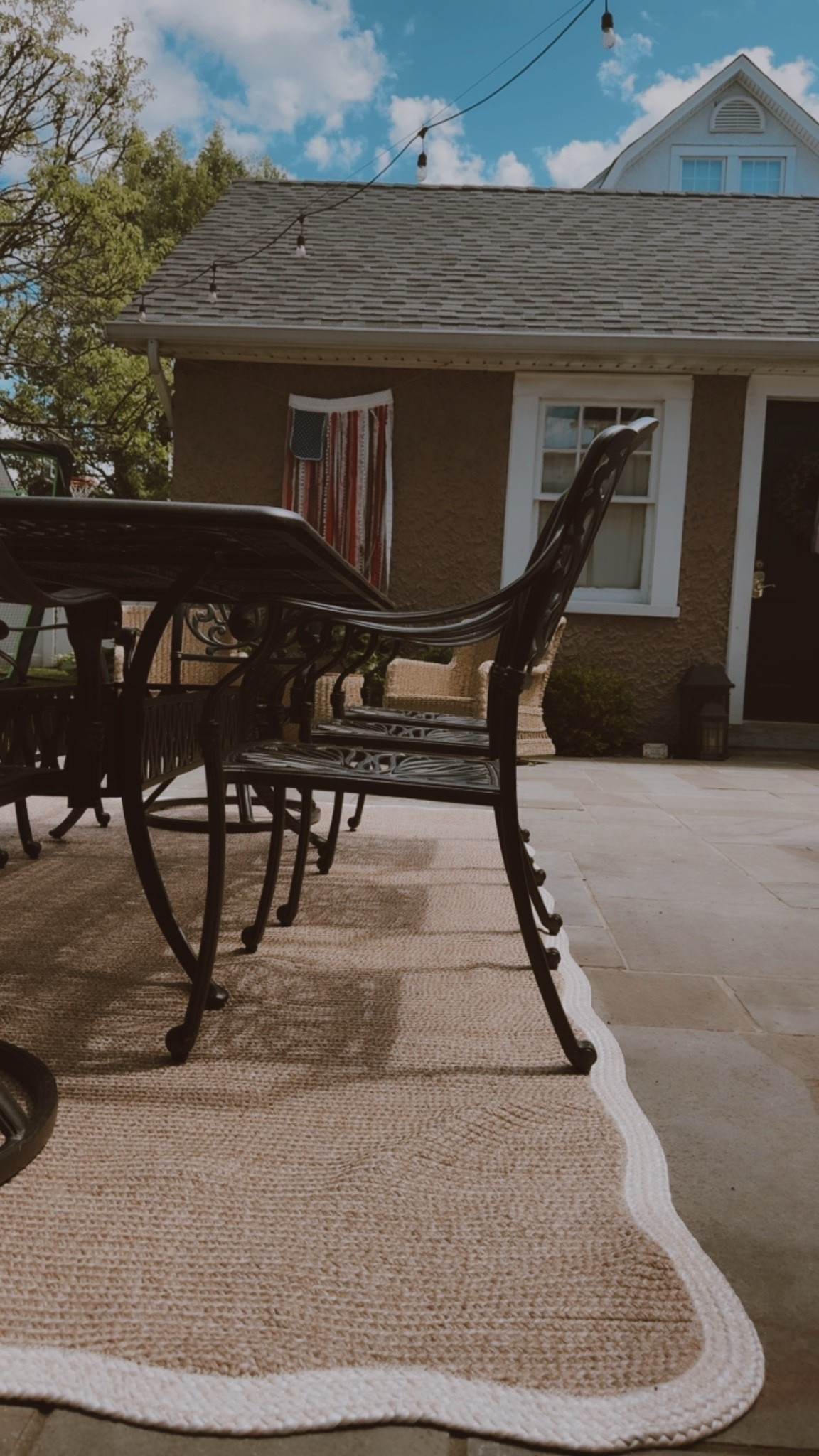 chic outdoor rug i’m loving!