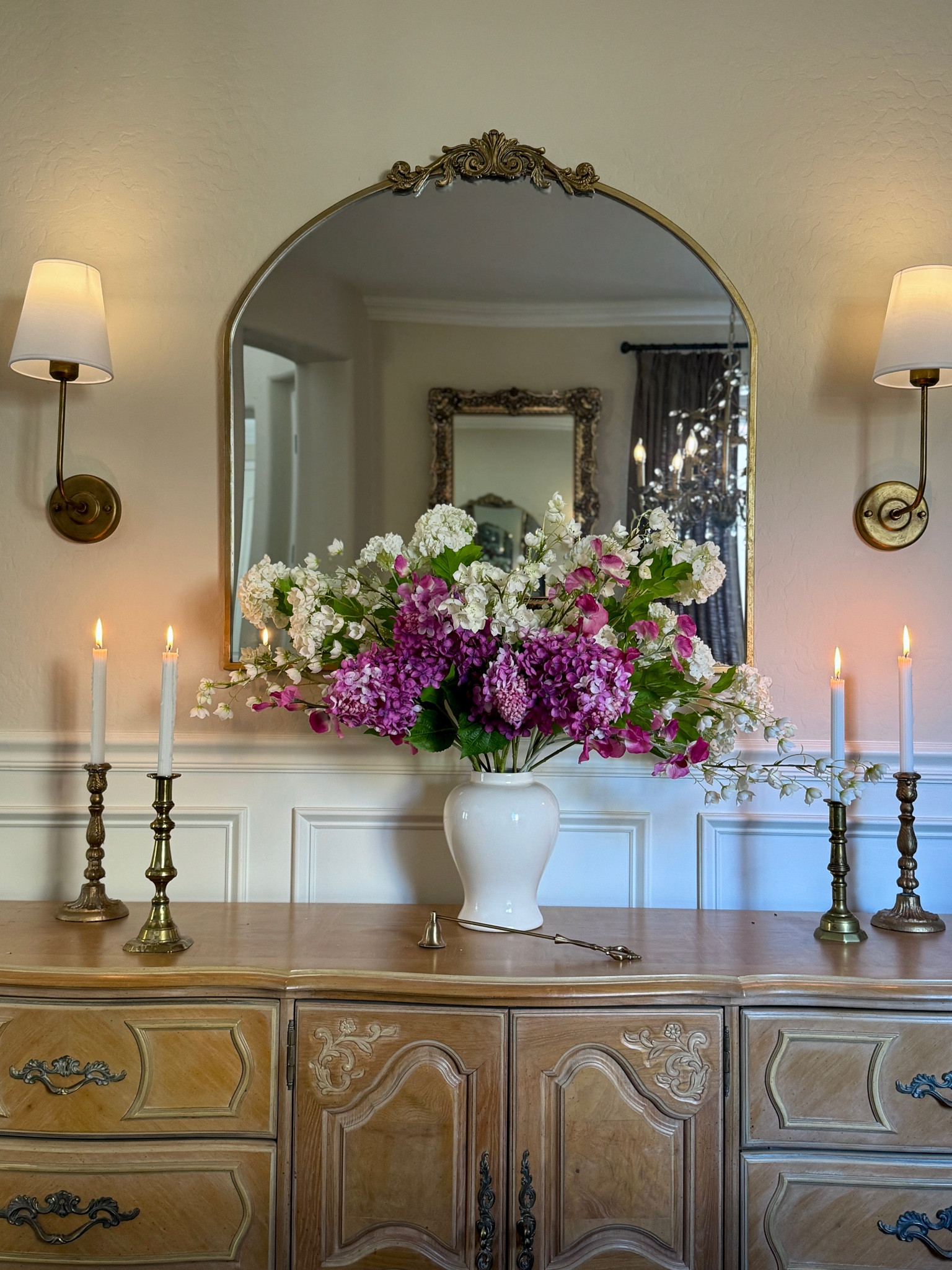 Add some budget-friendly real touch faux florals to your home for a cheerful touch. 

#fauxflorals #budgetfriendly #amazonhomefinds 

#LTKHome #LTKFindsUnder50 #LTKSeasonal