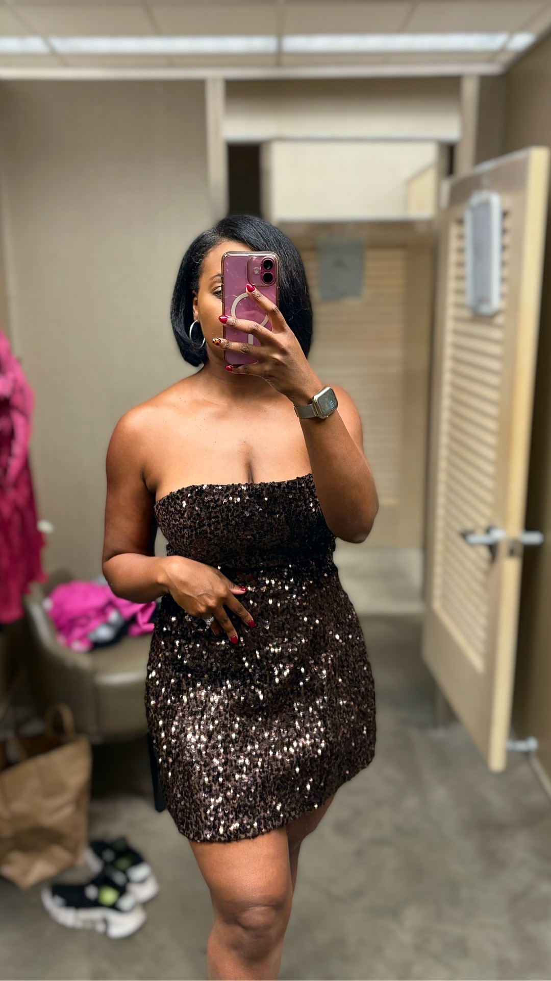 Shimmering through the season ✨ The perfect strapless holiday dress 🎄 #HolidayStyle #LTKHoliday #outfitinspiration #fashionstyle #outfit #outfitideas #fallfashion #simpleoutfit #fall #momoutfit #casualoutfit #streetwear #workoutfit #beautyfinds #datenight #holidayoutfit #holidayparty  #familyphotooutfits #momsofinstagram

#LTKHoliday #LTKParties