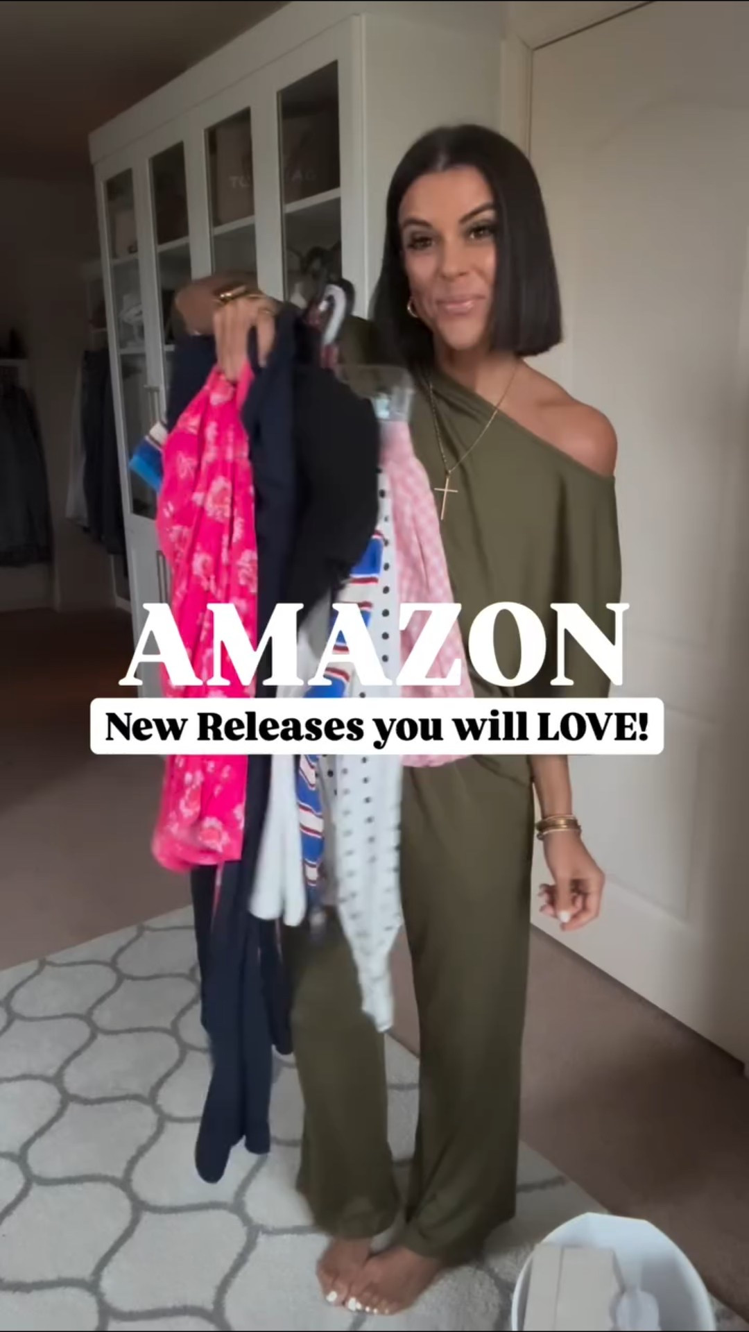 comment NEW + I’ll send them your way! Amazon new releases that I’m loving!! 

everything in my bio, and also here 👇🏼
https://amzlink.to/az0RerjJlBXK1

#datenighttop #amazonnewrelease #amazonset