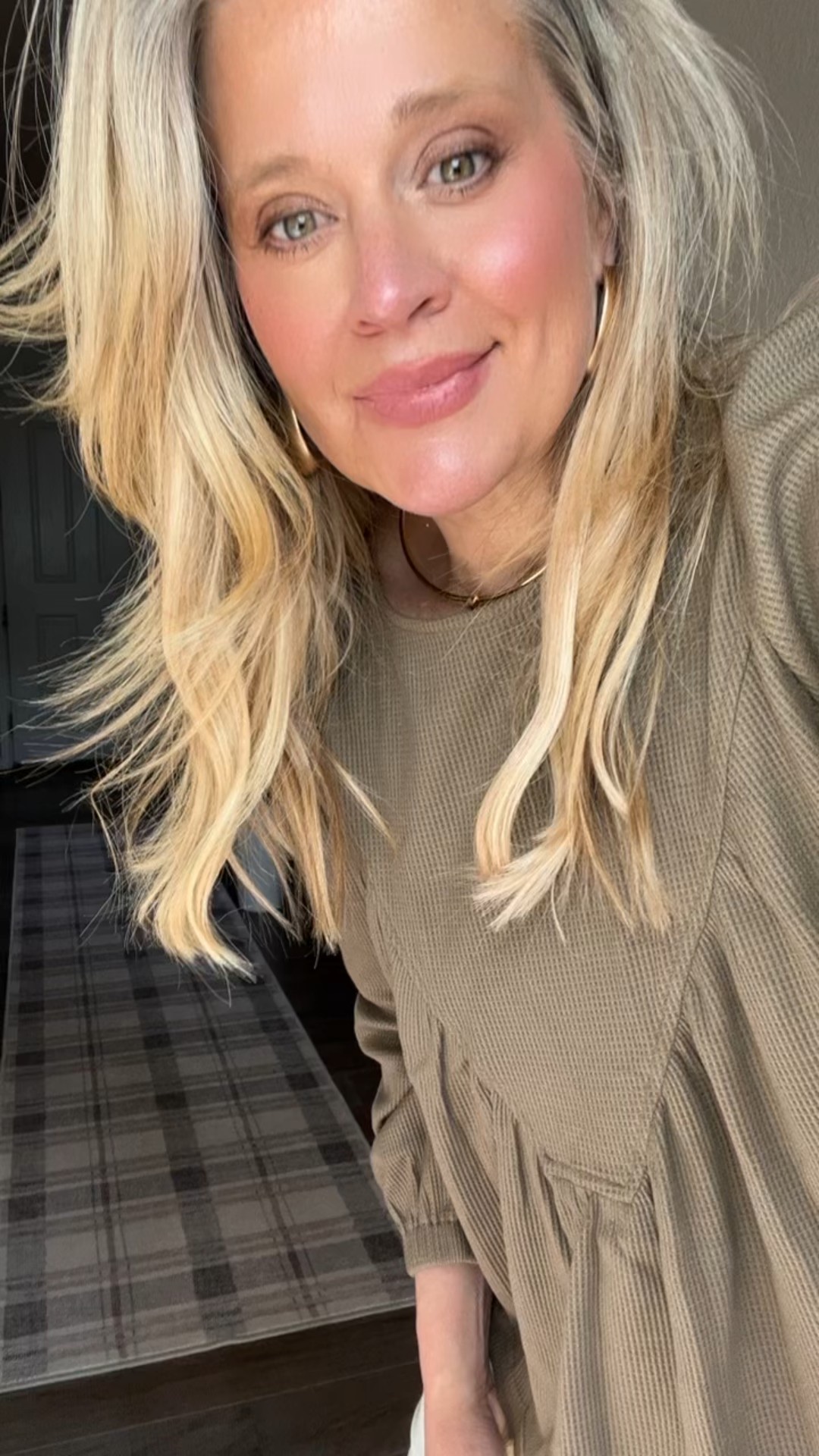  ✨Tap the bell, save and ❤️ for over 40 fashion, midlife style, midsize fashion and luxury looks for less. 

We’ve all bought Amazon pieces that looked amazing online… then felt wrong on us.
Once I stopped chasing trends and started choosing what actually flatters, everything changed.

These outfits skim, drape, and balance comfort with polish — so they work in real life, not just on screen.

Affordable can look elevated.
And we deserve clothes that support us.

👑"Helping you look good, feel good!" - Lindsey Denver

⬇️Sizing information: 
1. Top medium doesn
Jeans 12 tts

2. Sweater medium (size down if in between sizes.)
 
3. Too large (size down if in between sizes.)
Pants large (size up if in between sizes.)

4. Top large tts
Barrel planes large (size down if in between sizes.) 

Follow my LTK @Over40andmidlife on the @shop.LTK app to view this post and get my exclusive app-only content!

#liketkit 
@shop.ltk
https://liketk.it/5S6w0

Follow my LTK @Over40andmidlife on the @shop.LTK app to view this post and get my exclusive app-only content!

#liketkit #LTKMidsize #LTKOver40 #LTKootd
@shop.ltk
https://liketk.it/5S7Wn