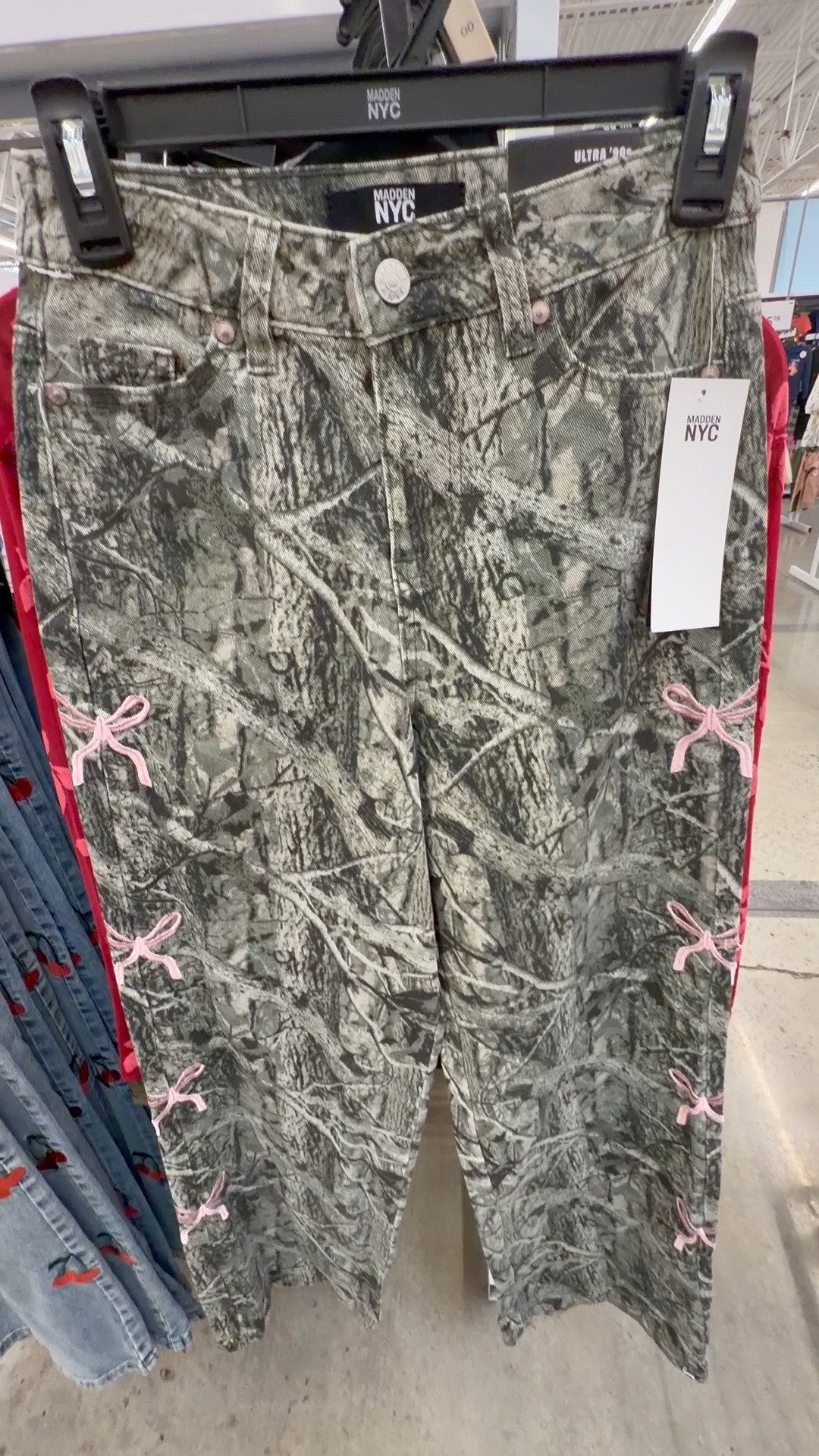 Madden NYC Women's Mid-Rise Embroidered Jean, Sizes 00-18

#LTKMidsize #LTKPetite #LTKPlusSize