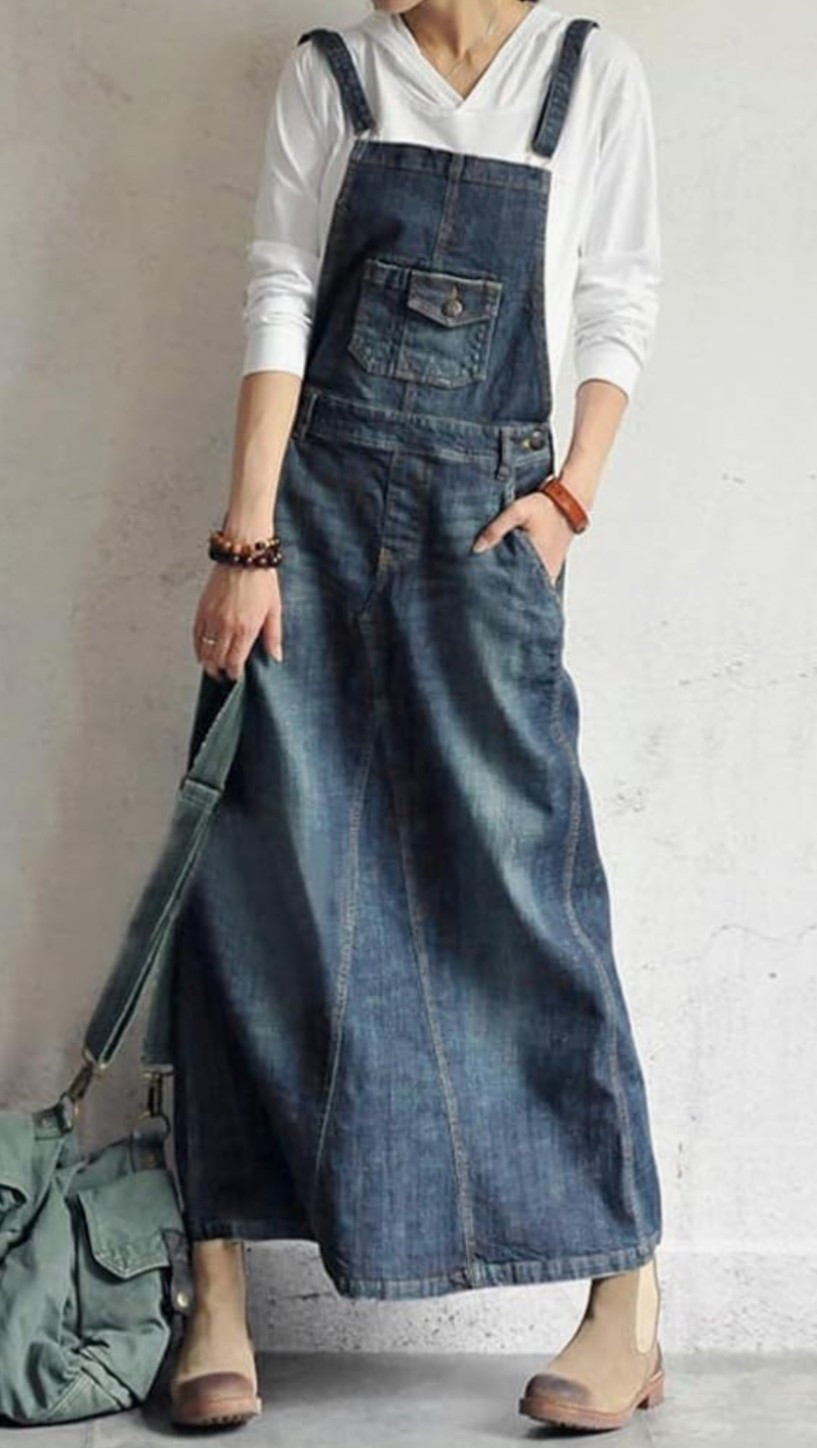 This Distressed Denim Overall Dress is easy, laid-back, and effortlessly cool. Perfect layered over tees, tanks, or lightweight knits for everyday styling.

Throw it on and go, shop now before it’s gone.🤍✨

#LTKMidsize #LTKU #LTKSeasonal