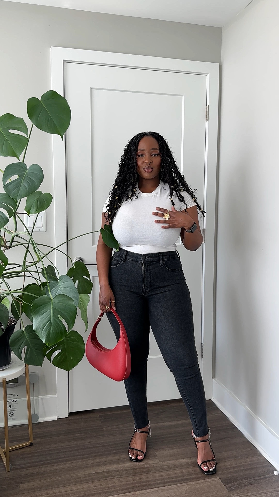 Outfit of the night, dinner edition. 
You can never go wrong with basics and a pop of color! 

I’m obsessed with the fit of these good American jeans! Also, why didn’t y’all tell me how comfortable heels from Nine West are 

#grwm #ootd #ootn #basics 

#LTKFindsUnder100 #LTKStyleTip #LTKShoeCrush
