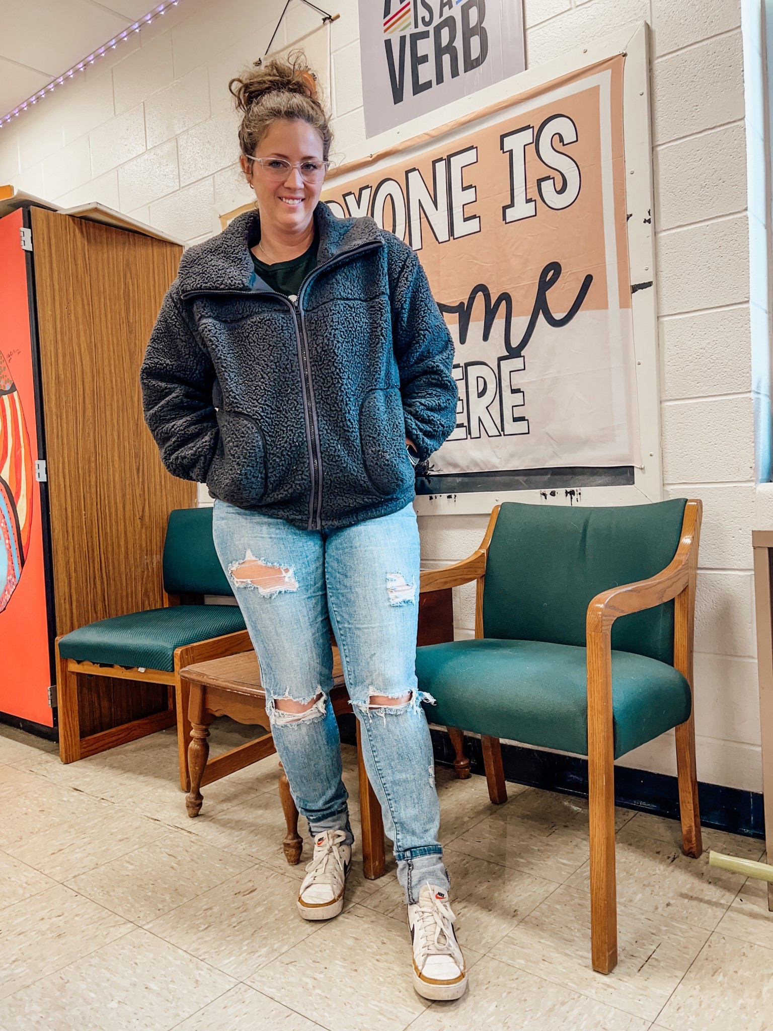 Day 42 ✔️

Friday, payday, comfy day. 

English teacher ootd 

#LTKMidsize #LTKWorkwear #LTKFindsUnder100