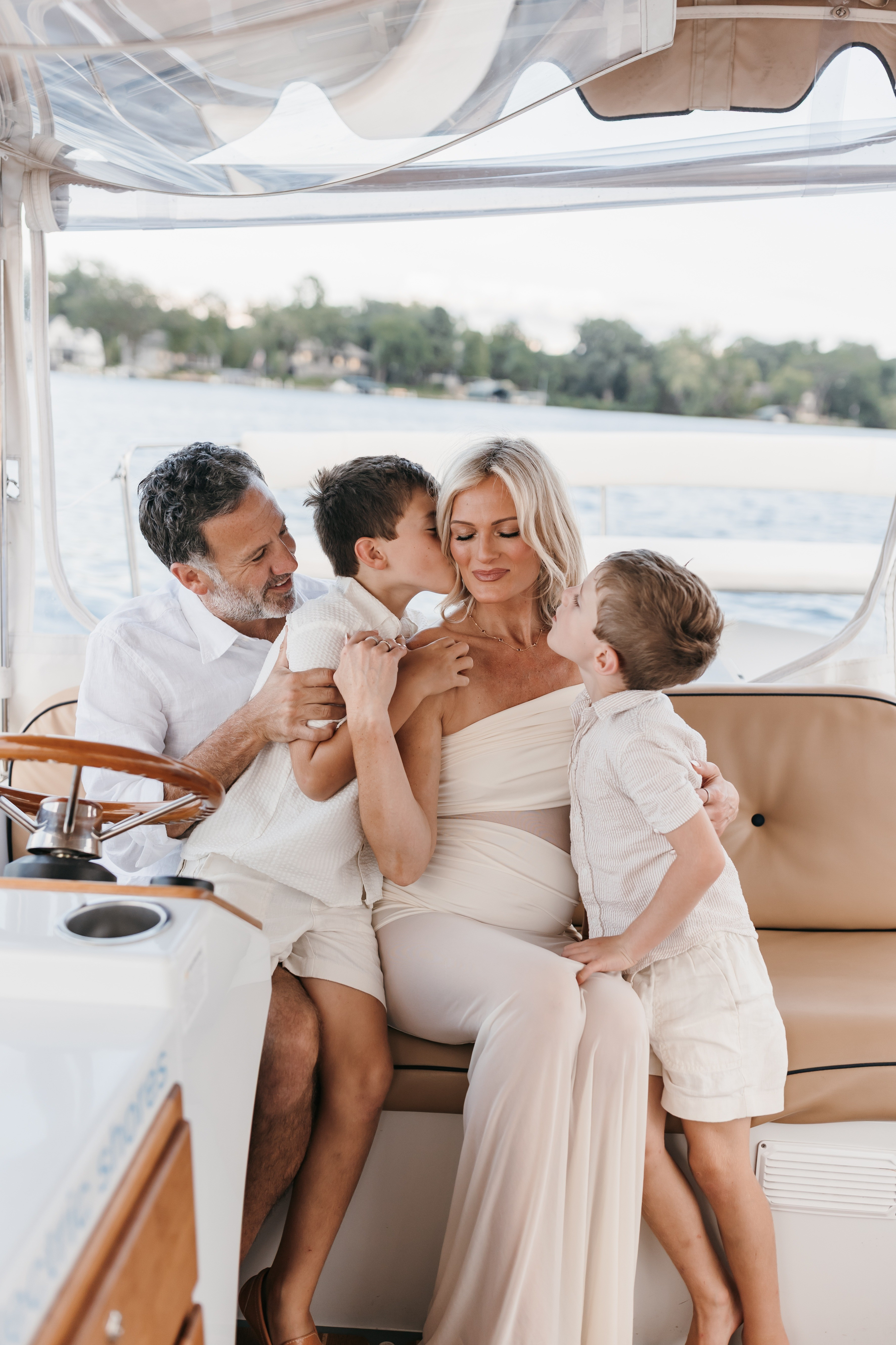 The perfect maternity dress that's bump friendly and has the perfect stretch! 

#LTKBaby #LTKOver40