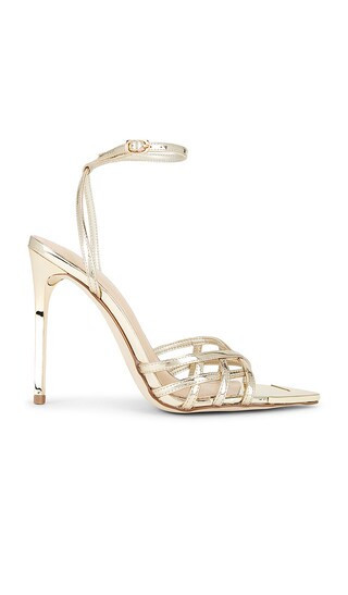 Steve Madden Sensation Sandals in Metallic Gold. - size 9 | Revolve Clothing (Global)
