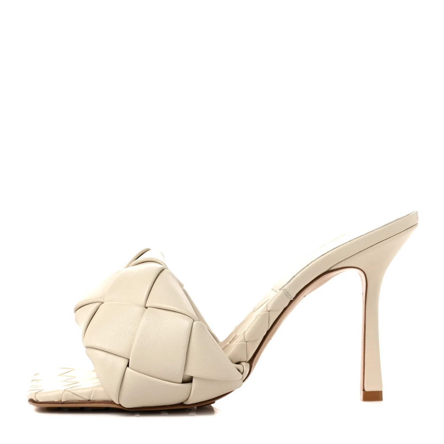 BOTTEGA VENETA Nappa Maxi Intrecciato Lido Mule Sandals 38.5 Wax | FASHIONPHILE (US)