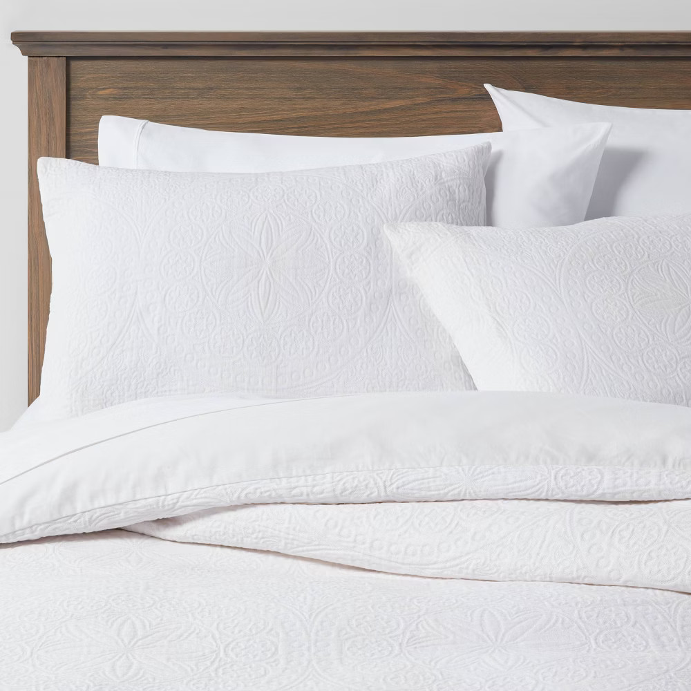 White Matelasse Duvet Cover Set (Full/Queen) - Threshold | Target