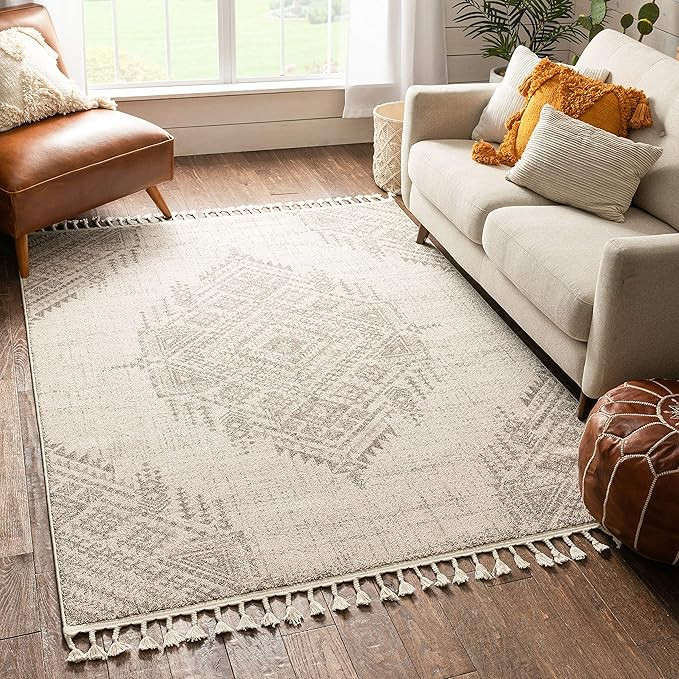 Well Woven Anita Beige Tribal Medallion Area Rug (7'10" x 10'6") | Amazon (US)